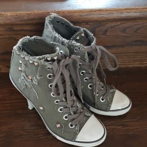 High heel ankle tennis shoe